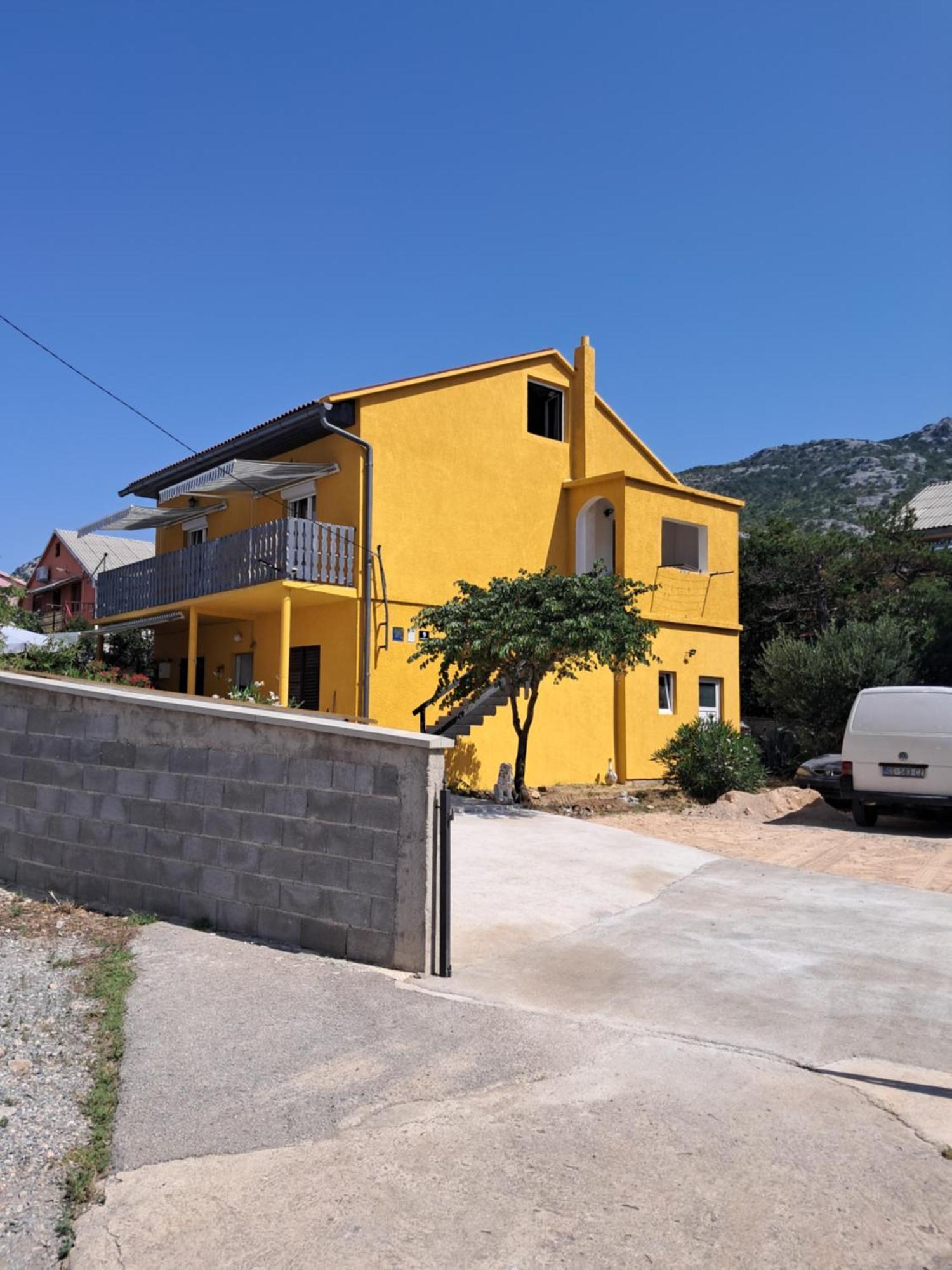 Apartments Mara Bela Karlobag Exterior foto